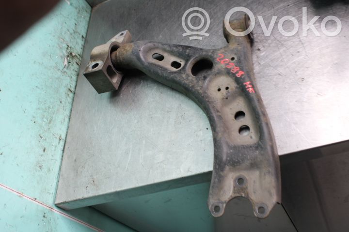 Volkswagen PASSAT B7 Braccio di controllo sospensione anteriore inferiore/braccio oscillante