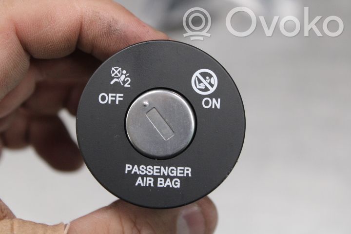 Comutator pornit/oprit airbag pasager   95940D4000