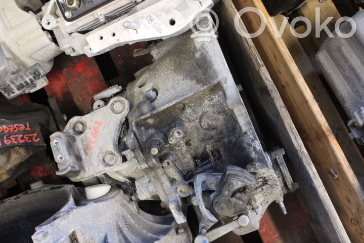 Opel Combo E 5 Gang Schaltgetriebe 