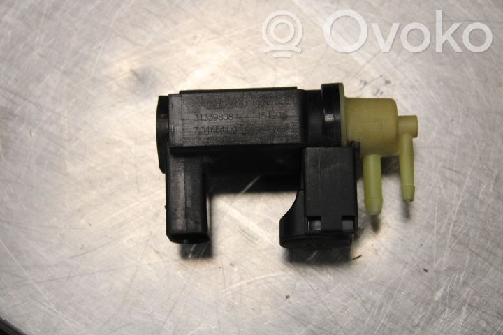 Válvula de vacío   31339808,31339808