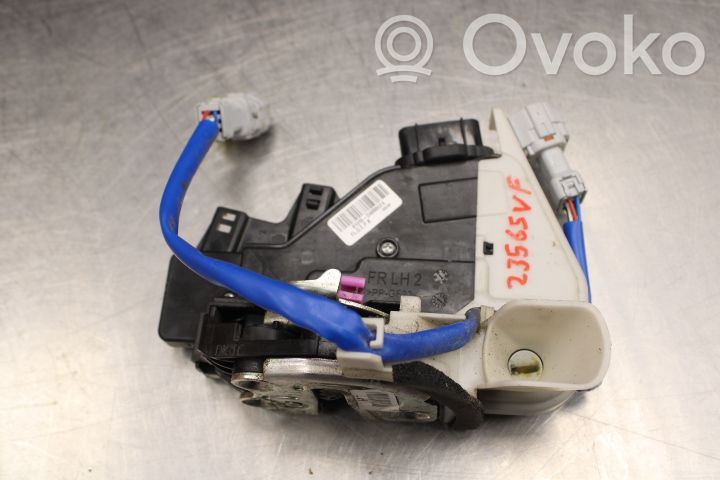 Zamek drzwi przednich   81310D4060,81310D4060GF4