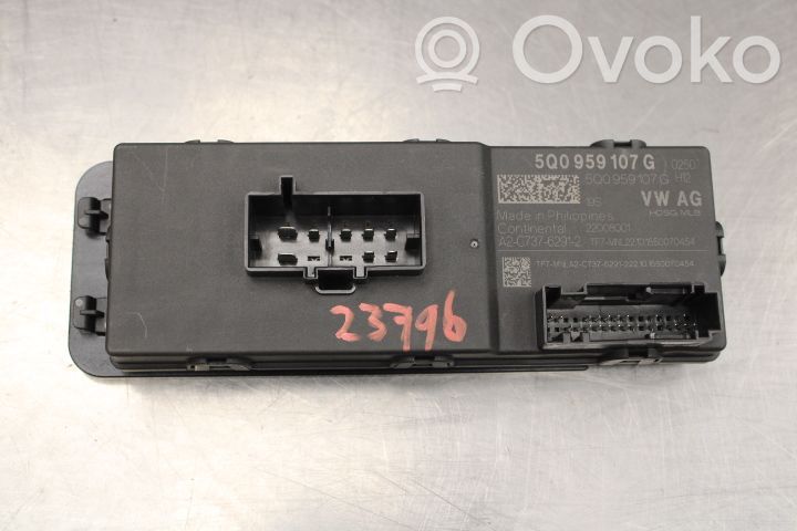 Volkswagen PASSAT B8 Tailgate/trunk control unit/module 