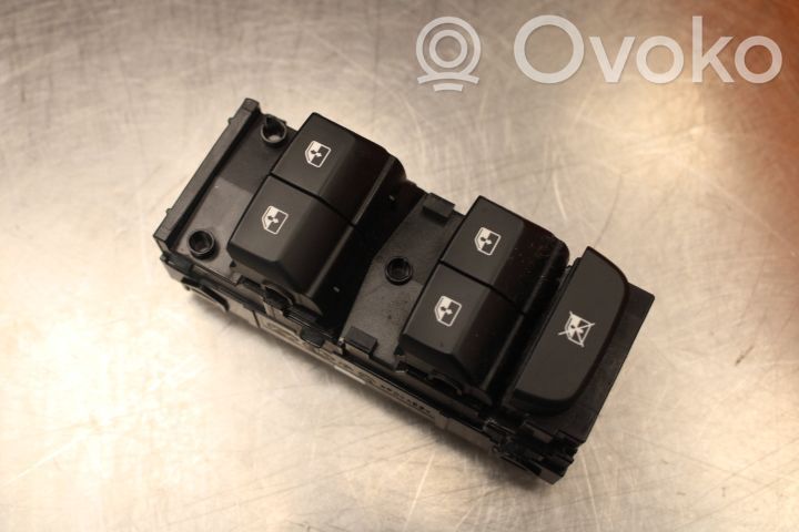 KIA Ceed Interruptor del elevalunas eléctrico 