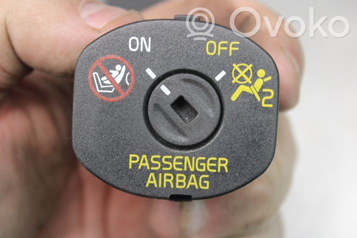 Volvo V60 Interruttore airbag passeggero on/off 