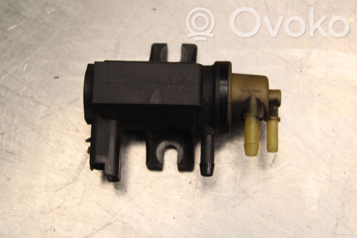 Volvo V40 Válvula de vacío 