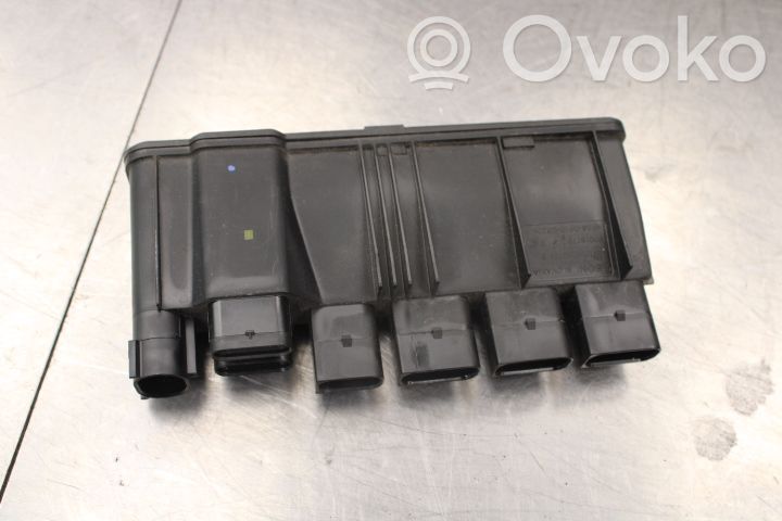 BMW 3 G20 G21 Sonstige Steuergeräte / Module 