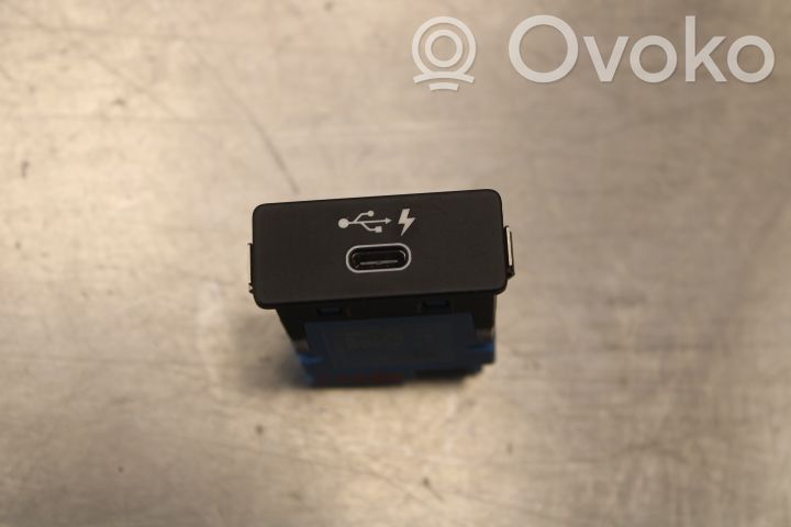 Enchufe conector USB   84108711939,84108711939