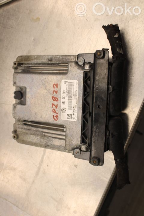 Volkswagen PASSAT B6 Unité de commande / module d'injection 