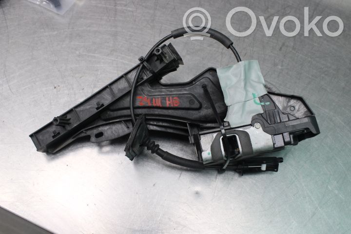 Ford Focus Takaoven lukko 