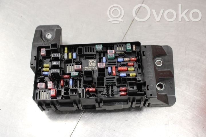 Dodge RAM Saugiklių blokas 