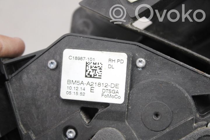 Ford Mondeo MK V Etuoven lukko 