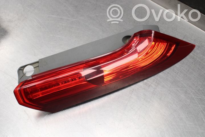 Lampa tylna