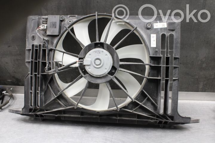 Toyota Avensis T270 Ventilator electric răcire radiator 