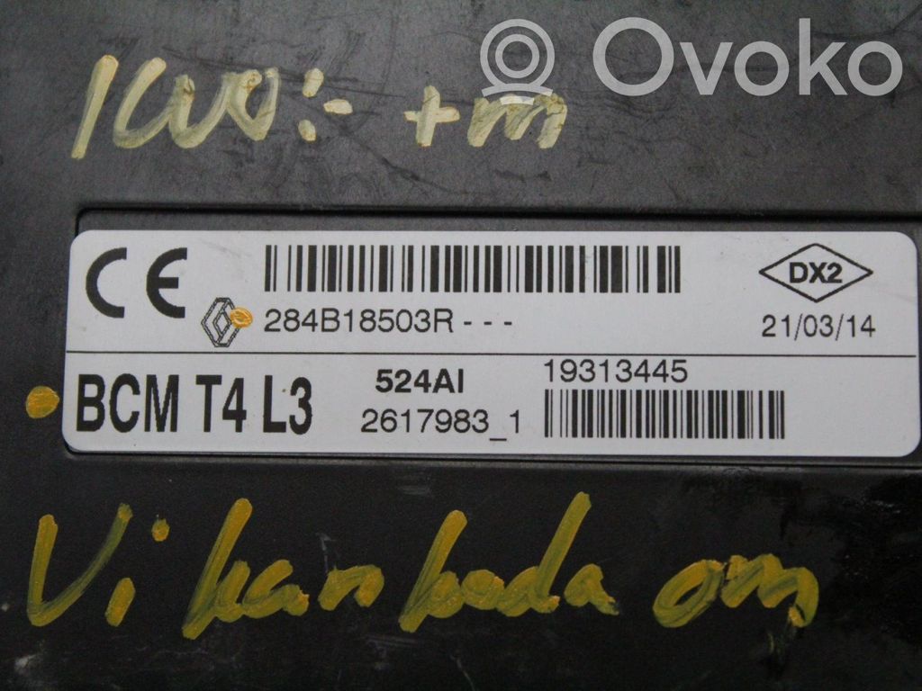 Renault Clio IV Ramka / Moduł bezpieczników 