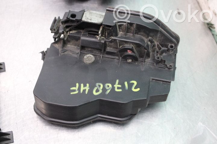 BMW X5 E70 Zamek drzwi przednich 