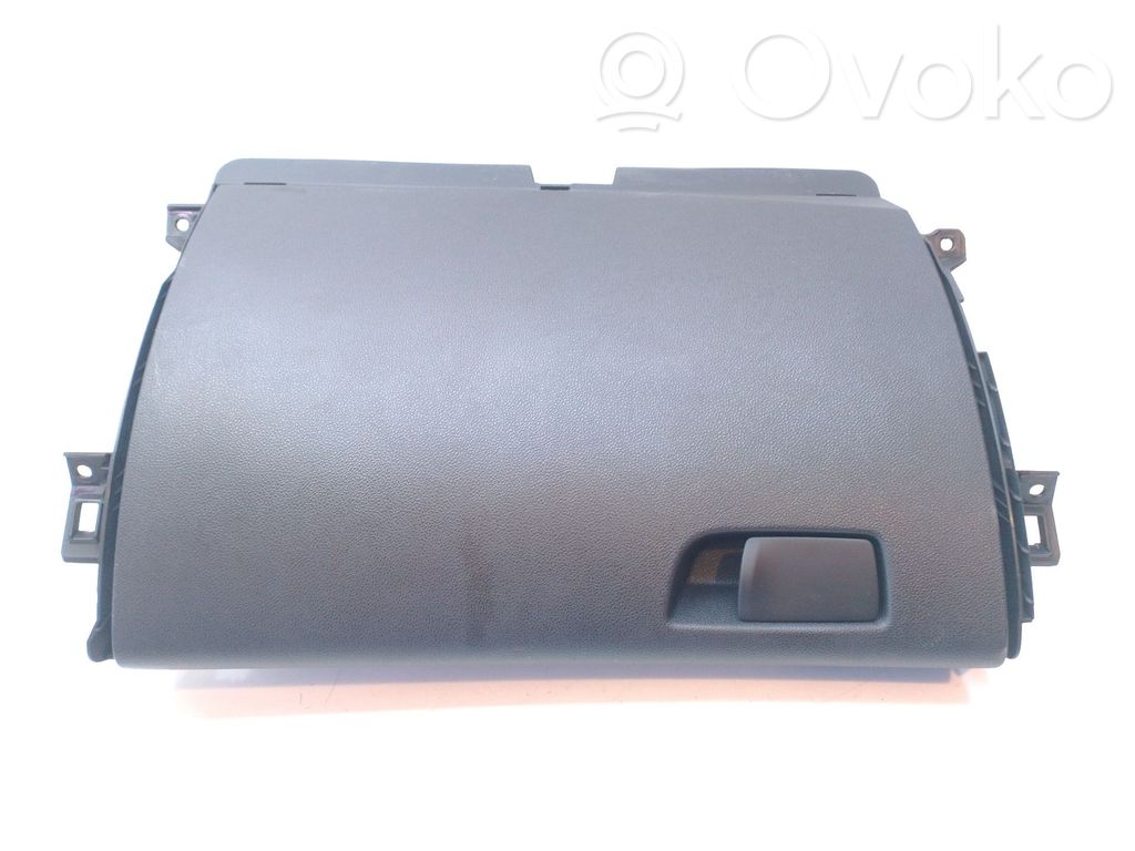 Guantera   685008563R