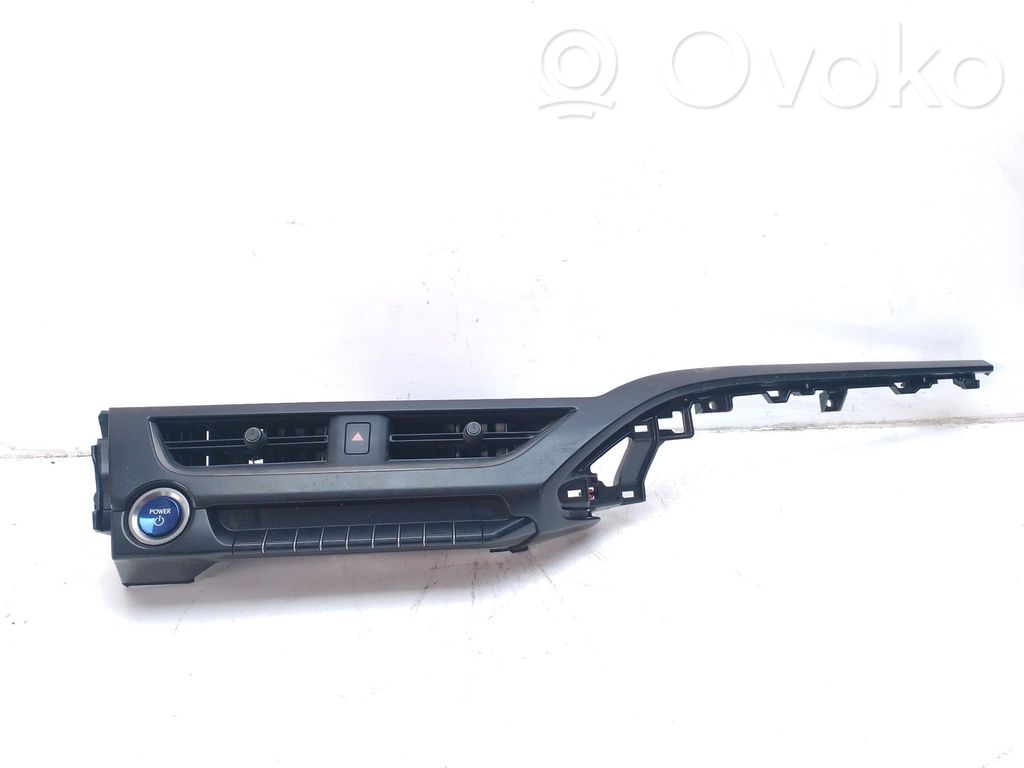 Lexus UX Dashboard trim 