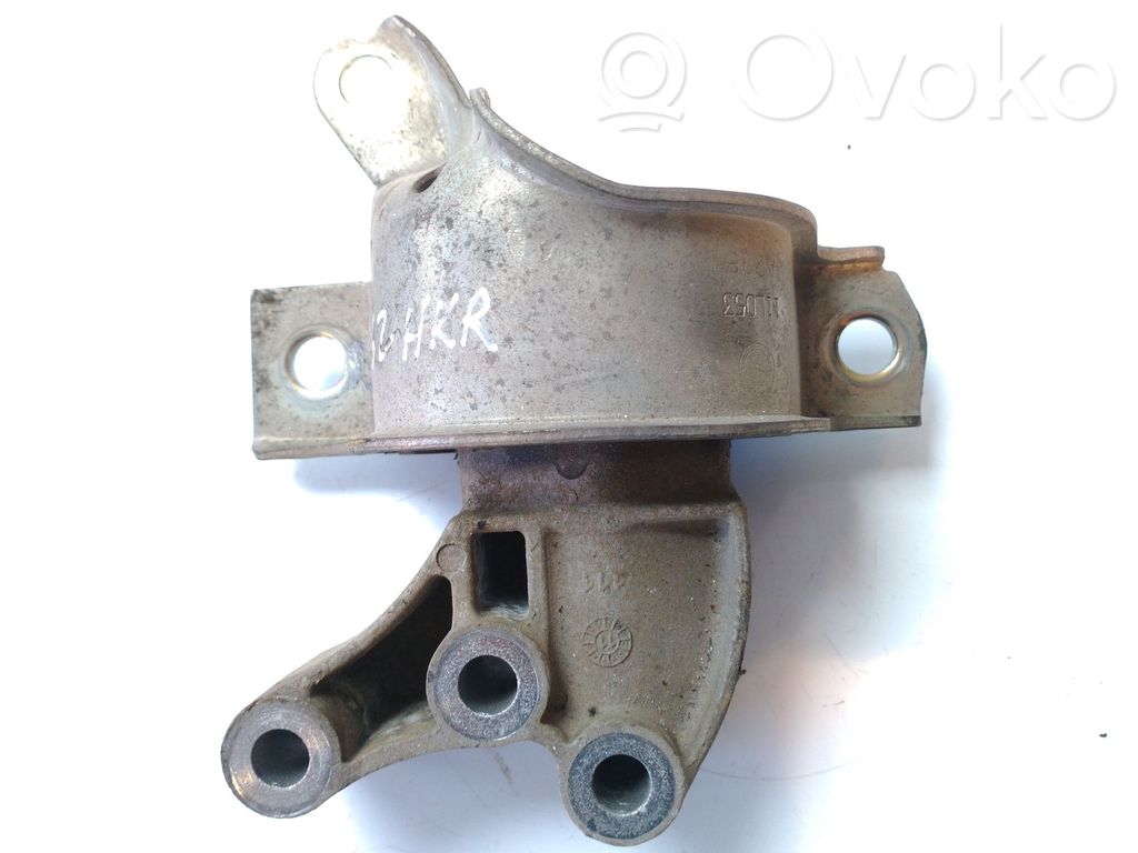 Fiat 500 Abarth Engine mount bracket 