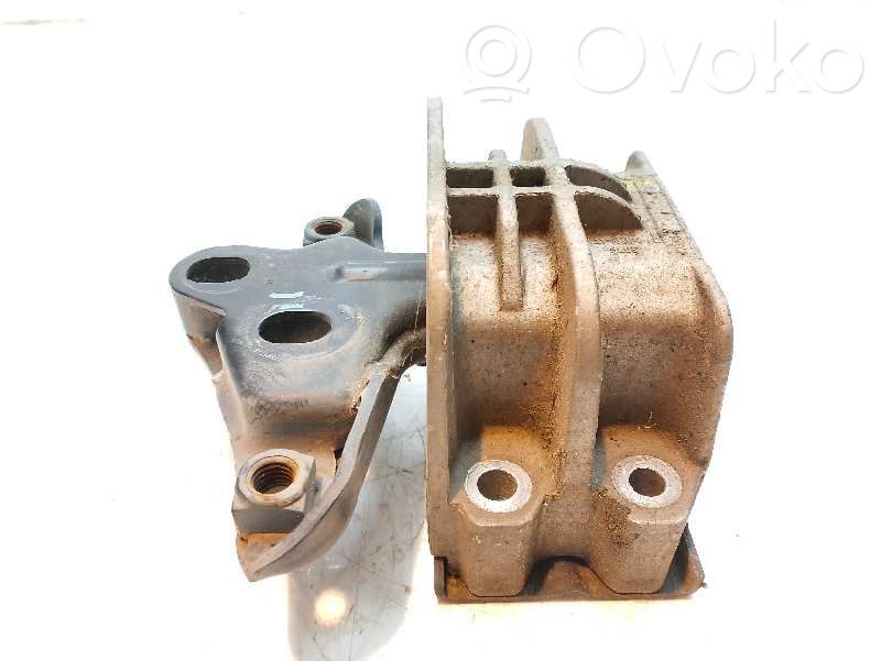 Engine mount bracket   840043,BK217M124BA,BK217M124AD