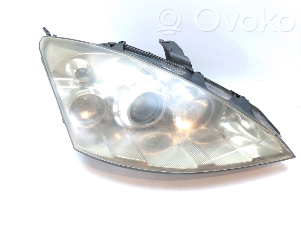 Ford Focus Headlight/headlamp 