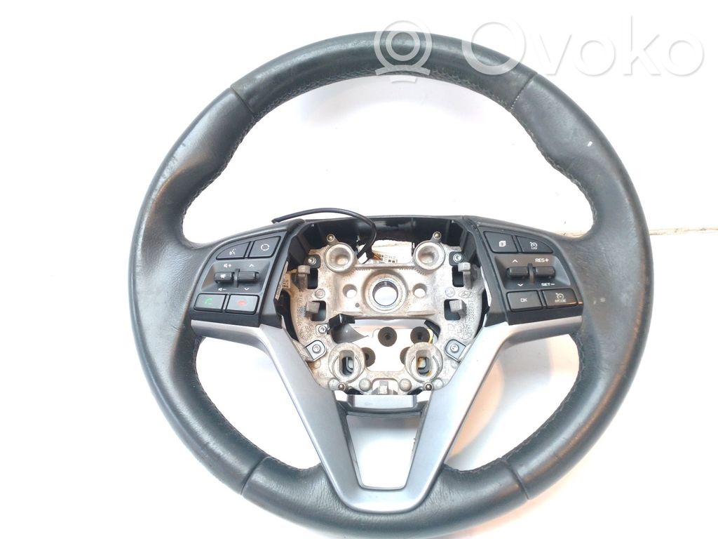 Hyundai Tucson TL Ohjauspyörä 