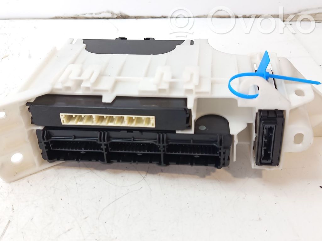 Autres unités de commande / modules   8998176240,8911176050