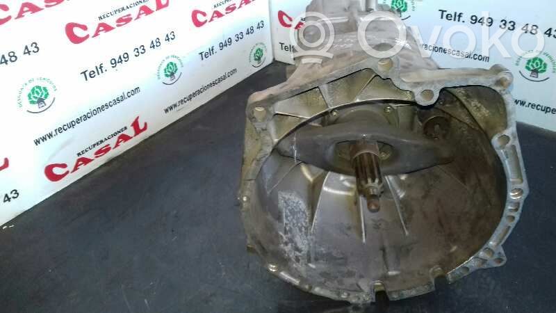 BMW 3 E46 Mechaninė 5 pavarų dėžė 