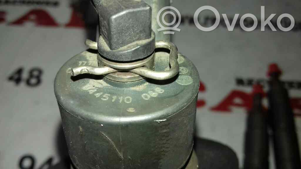 Inyector de combustible   0445110068