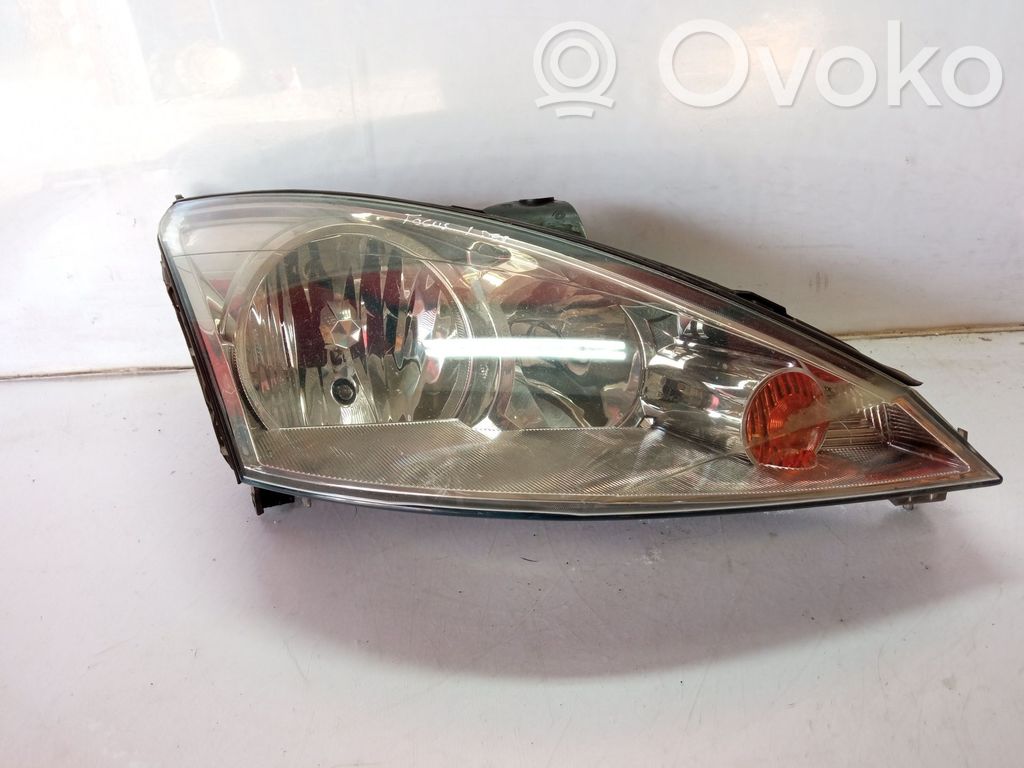 Ford Focus Headlight/headlamp 
