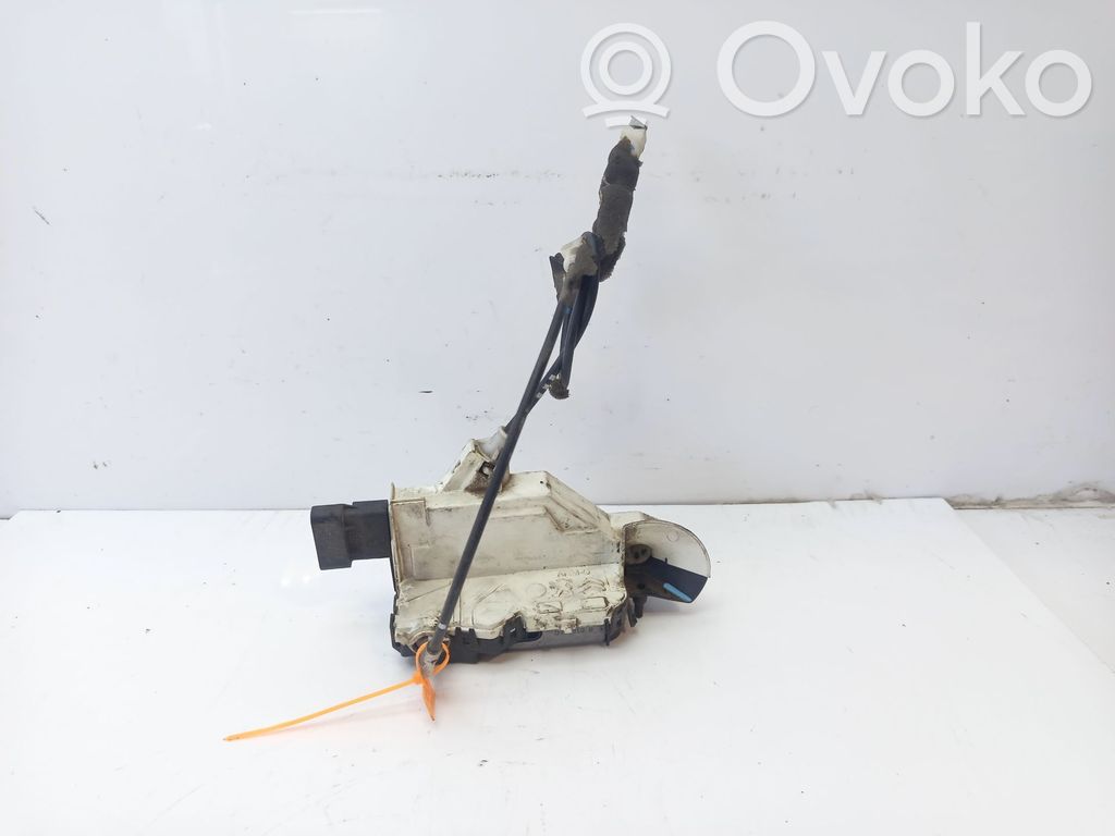 Citroen C3 Front door lock 