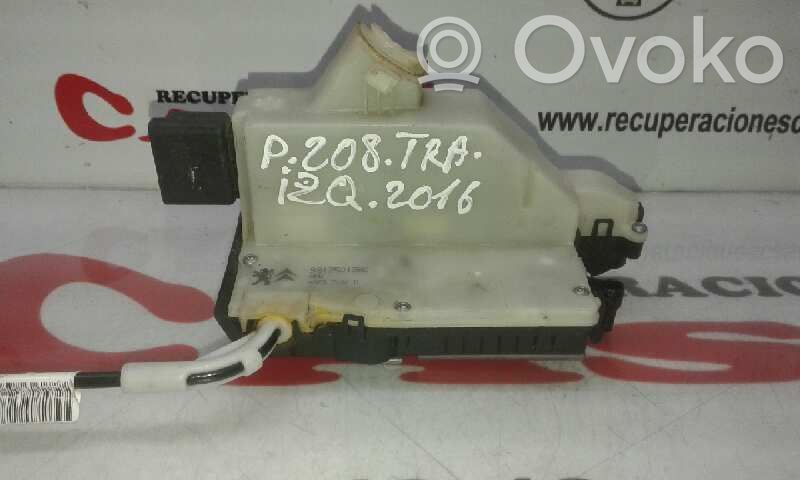 Peugeot 208 I Zamek drzwi tylnych 