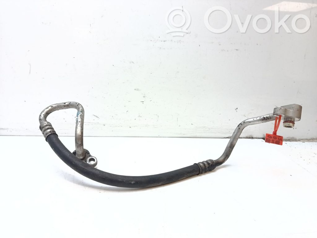 Ford Focus Ilmastointilaitteen putki (A/C) 