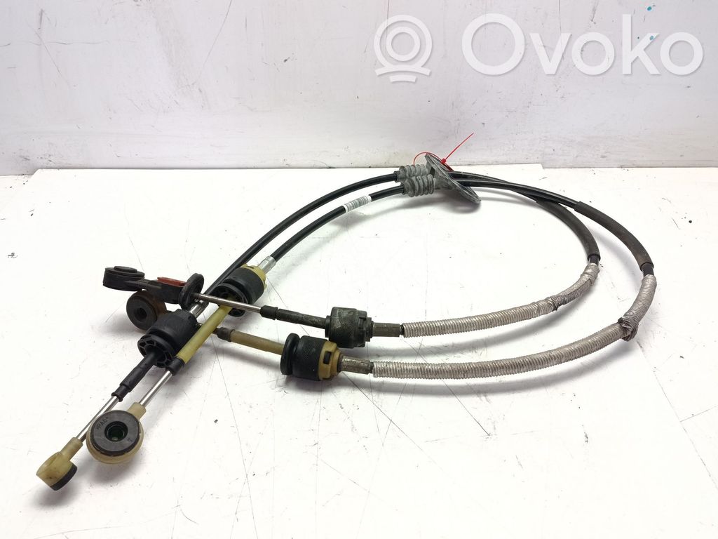 Ford Focus Gear shift cable linkage 