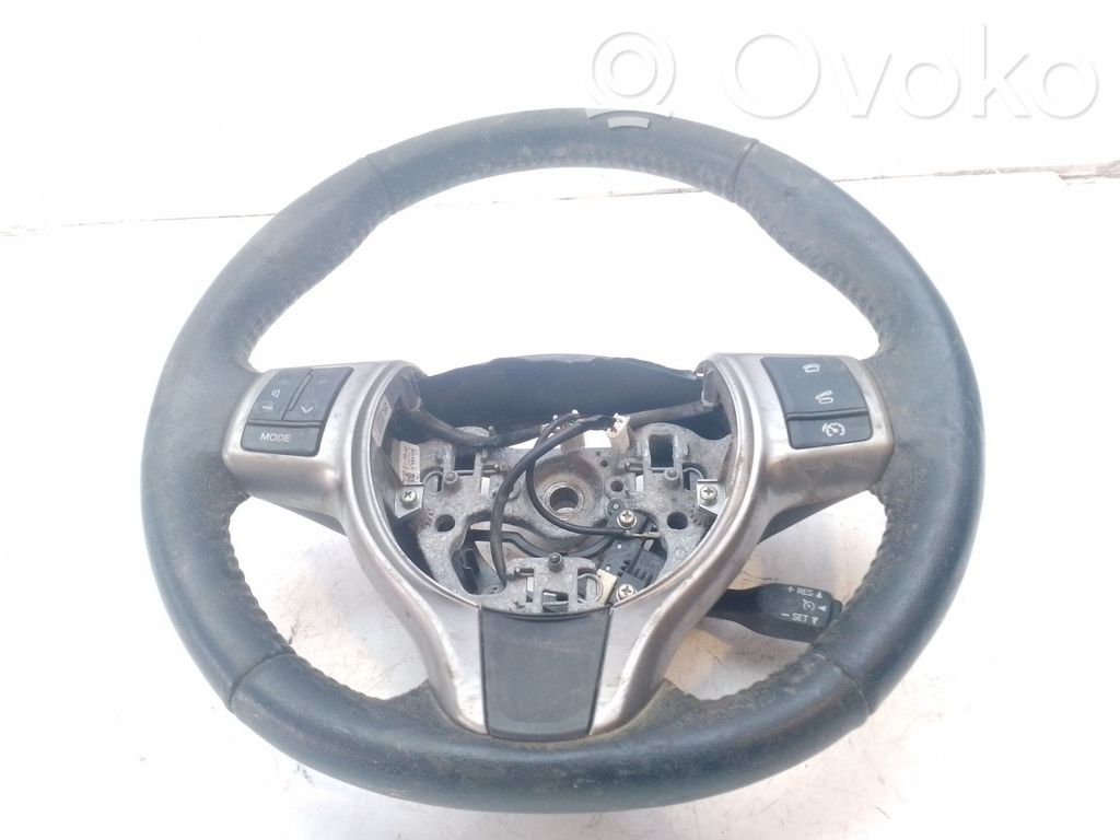 Toyota Yaris Kierownica 