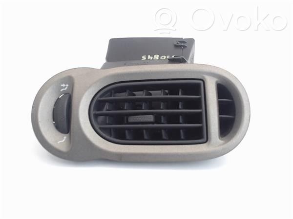 Renault Modus Wlot / Kanał powietrza intercoolera 
