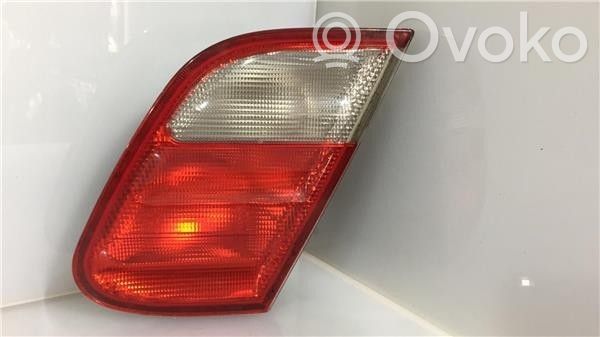 Mercedes-Benz CLK AMG A208 C208 Takaluukun takavalot