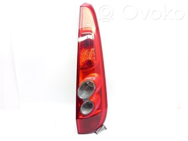 Ford Fiesta Lampă spate în caroserie 