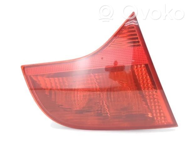 Audi A4 Allroad Lampy tylnej klapy bagażnika 