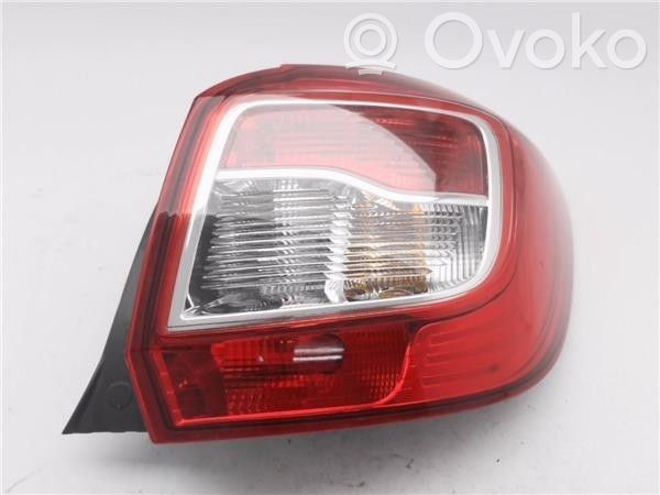Dacia Sandero II Luci posteriori 