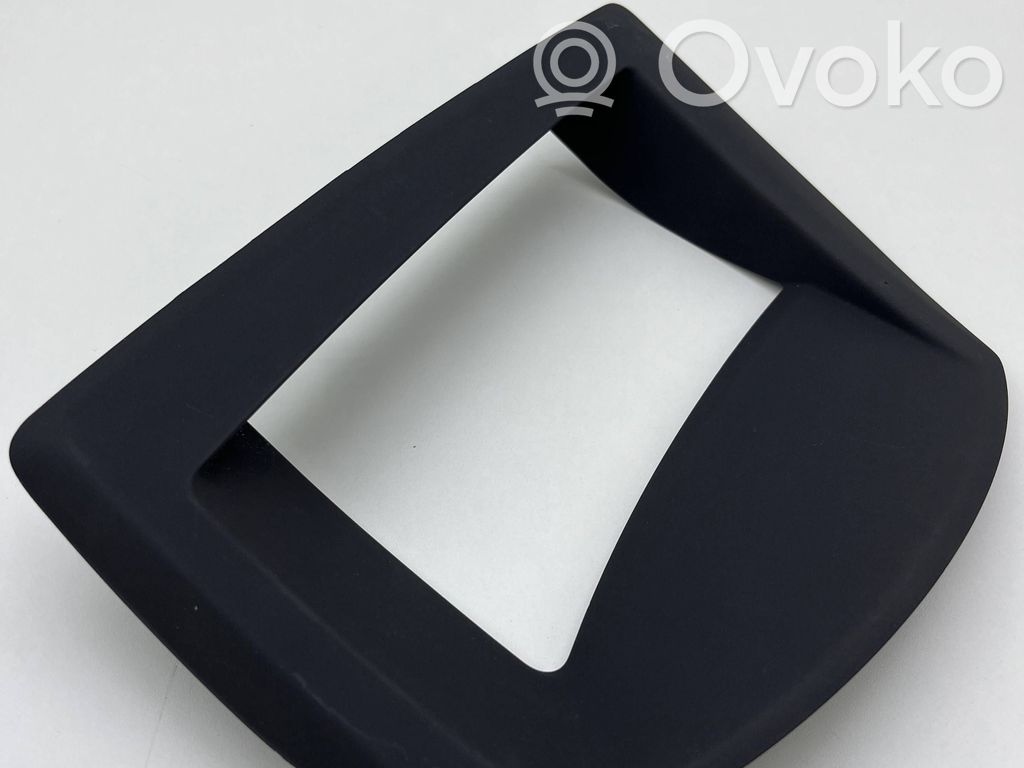 Head up display trim   7161799