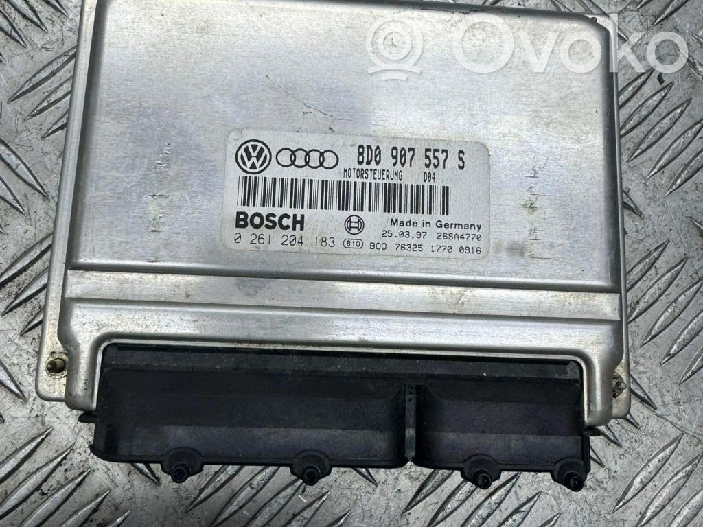 Audi A4 S4 B5 8D Unidad de control/módulo del motor 