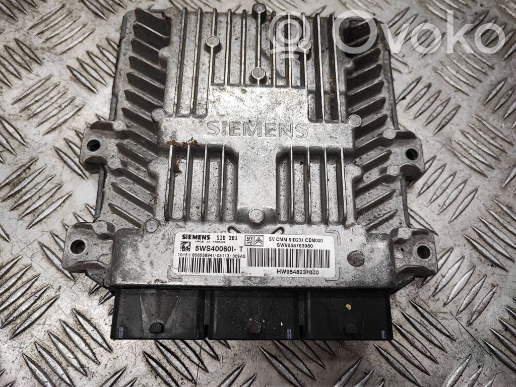 Peugeot 607 Engine control unit/module 