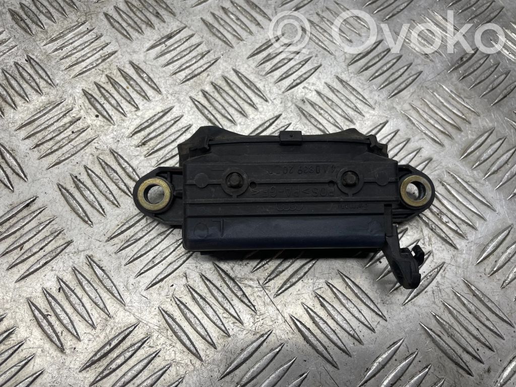 Audi 80 90 S2 B4 Manecilla externa puerta trasera 