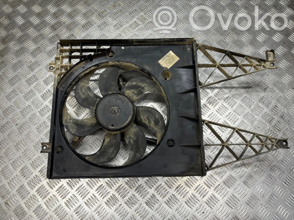 Volkswagen Golf IV Convogliatore ventilatore raffreddamento del radiatore 