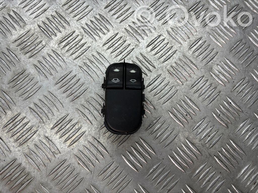Ford Focus Electric window control switch 