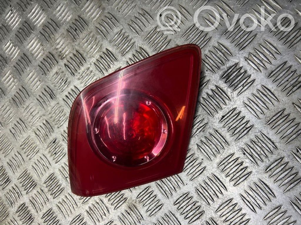 Mazda 3 I Takaluukun takavalot 