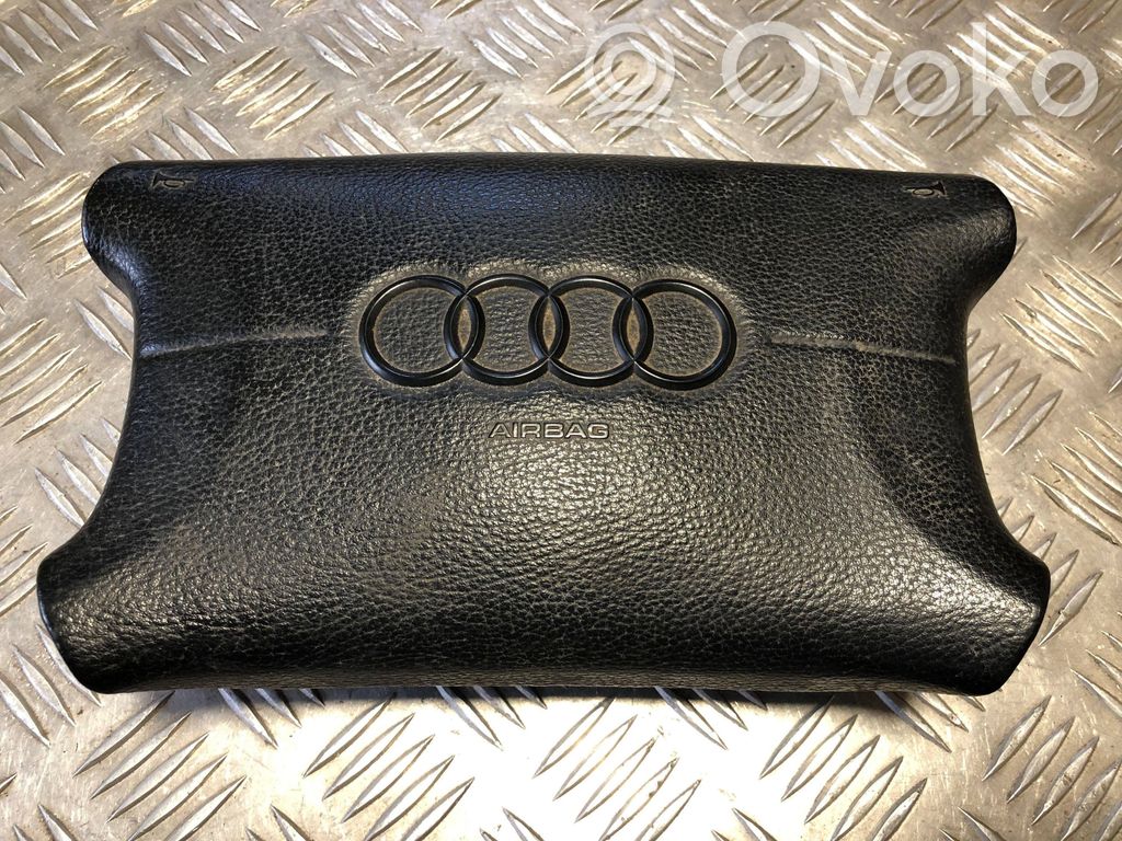 Audi A6 S6 C4 4A Vairo oro pagalvė 