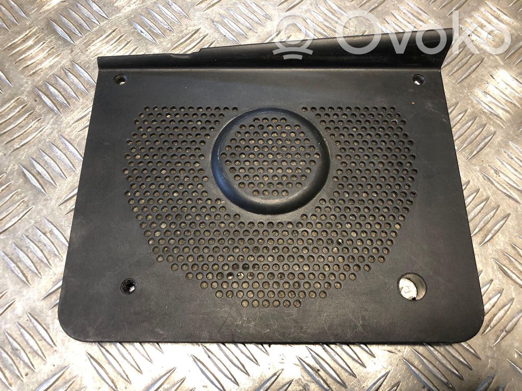BMW 5 E60 E61 Subwoofera reste/apdare 