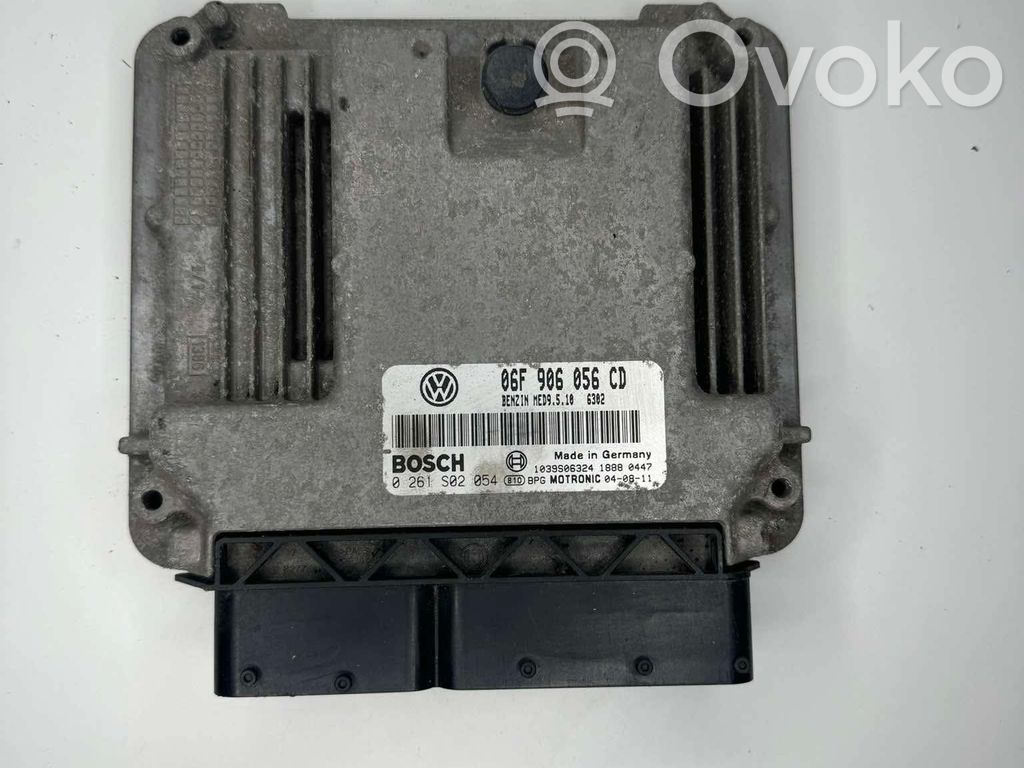 Volkswagen Touran I Engine control unit/module 