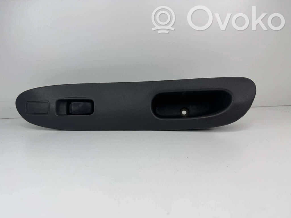 Mitsubishi Colt Electric window control switch 